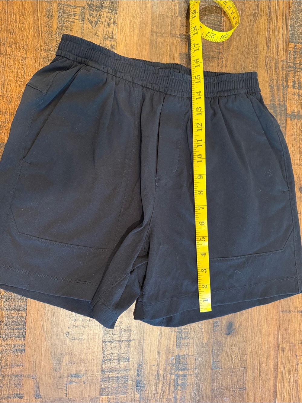 lululemon athletica Men's bowline shorts. 5 inch inseam